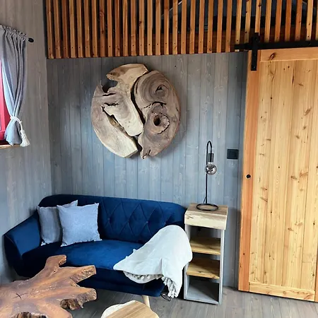 U Stribrneho Jelena - Tiny House שב